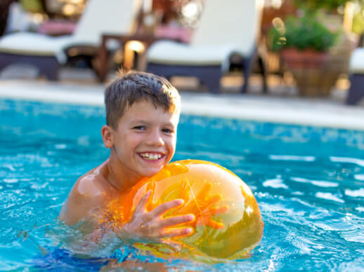 buying guide to learn more water basketball, water volleyball and other water sports for the pool